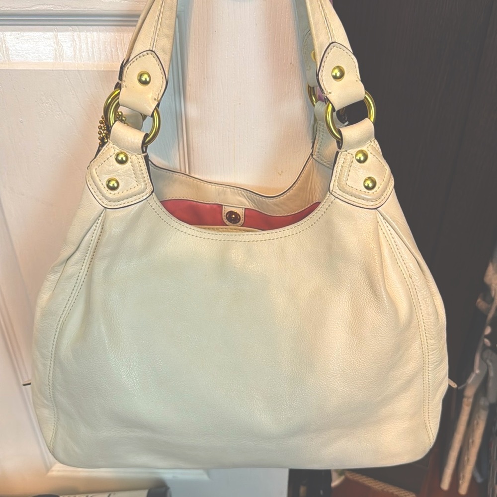 Coach Ivory Leather Shoulder Bag - Picture 4 of 5
